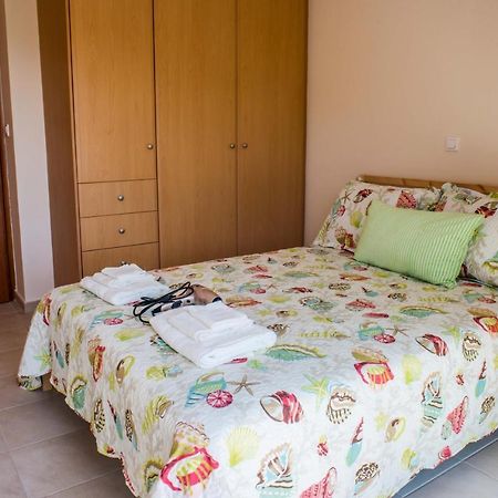 Lovely Apartment Next To The Sea Lygia Korinthias Liyiá エクステリア 写真